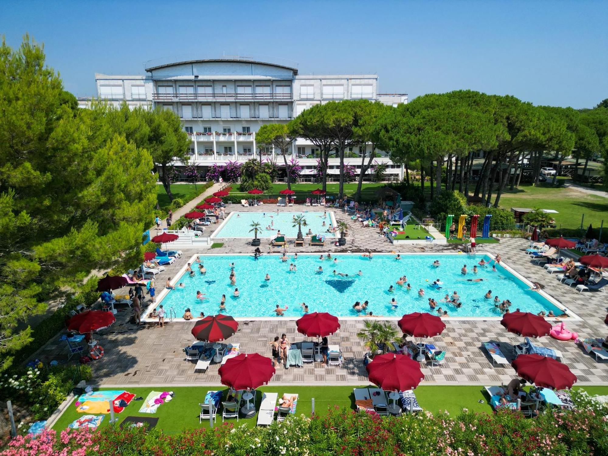 Il Tridente Hotel Μπιμπιόνε Εξωτερικό φωτογραφία